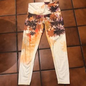 🌴 TEEKI pants. Very rare! EUC. Worn maybe once. Size M.